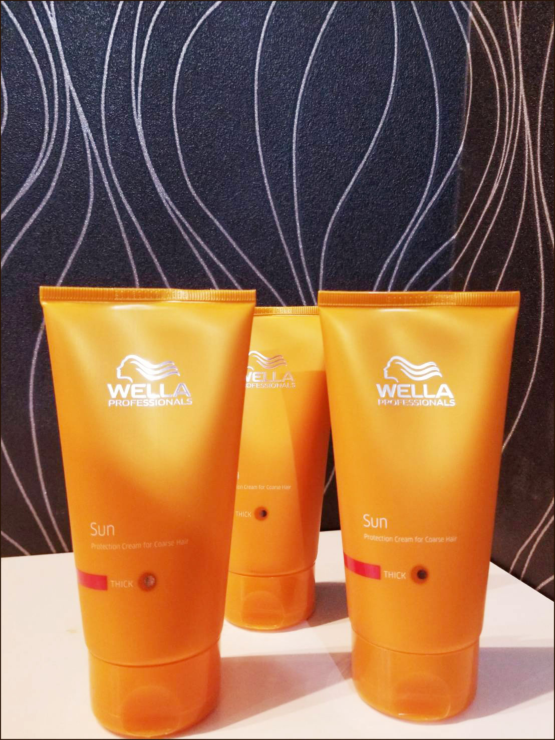 サンプロラクションクリーム＜洗い流さないヘアトリートメント＞